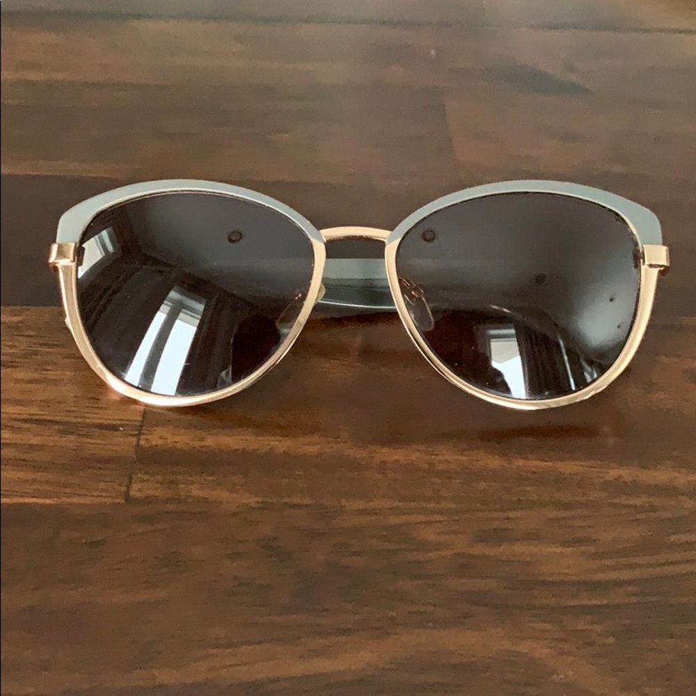 Marc by Marc Jacobs Two Tone Sunglasses -like new!